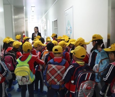 800余名師生、家長在仙客來開展社會實踐活動