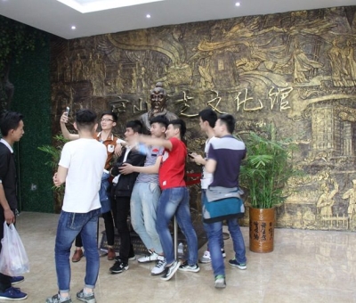 南昌建筑工程技工學(xué)校師生在仙客來學(xué)習(xí)“雙創(chuàng)”經(jīng)驗(yàn)、分享“雙創(chuàng)”精神