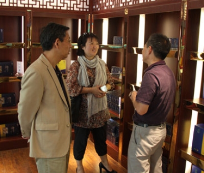 中國民族經(jīng)濟(jì)對外合作促進(jìn)會(huì)秘書長楊柳蒞臨仙客來公司視察