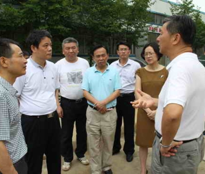 江西省林業(yè)廳廳長(zhǎng)閻鋼軍蒞臨仙客來(lái)公司視察、指導(dǎo)工作