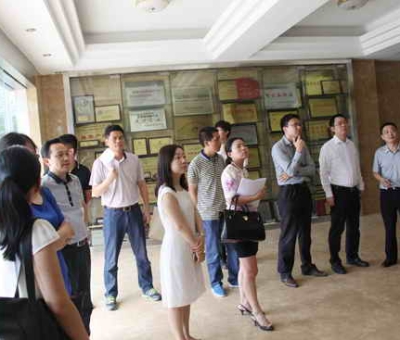 香港貿(mào)發(fā)局領導一行考察仙客來公司