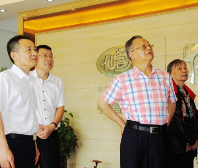 推進(jìn)農(nóng)業(yè)發(fā)展抓好生產(chǎn)落實(shí)，仙客來(lái)因?yàn)樗牡絹?lái)備受鼓舞！